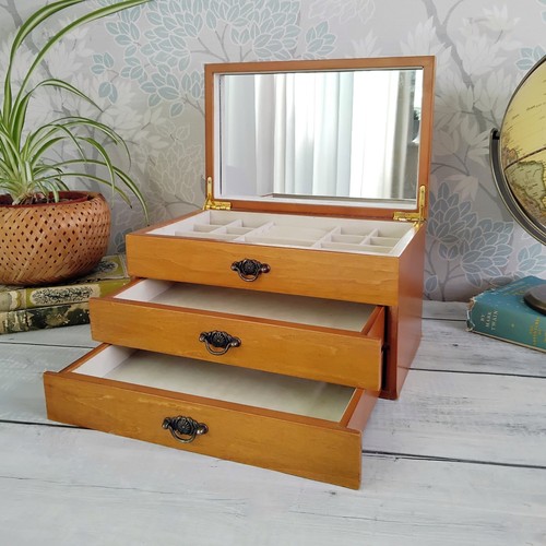 Mele jewellery box chest - &,