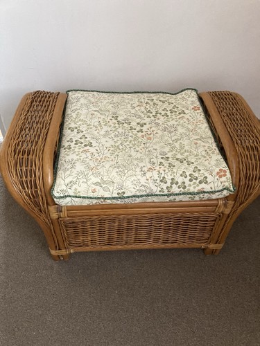 Vintage mid century rattan - mid,