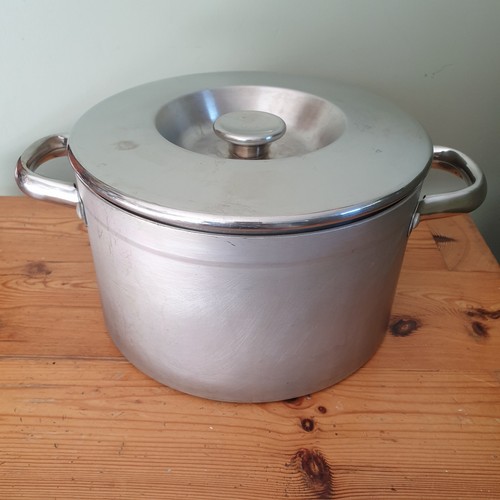 Aga 23cm cast - cast, pan