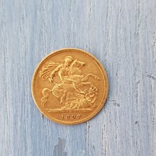 22ct Gold Half Sovereign Queen