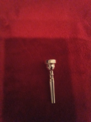 Vincent bach trumpet - bach,