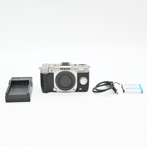 Pentax q10 mirrorless - pentax,