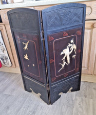 ORIENTAL HAND CARVED WOODEN DOUBLE SCREEN WITH BOVINE BONE CARVINGS TO PANELS