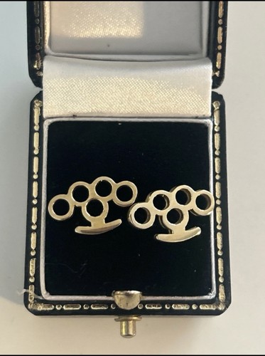 9ct hallmarked gold knuckle - 9ct,