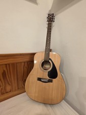 Yamaha F310 Full-Size Acoustic Guitar (Natural)