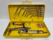 AMEROX OXY ACETYLENE WELDING CUTTING TORCH KIT WITH HANDLE, TIPS & NOZZLES