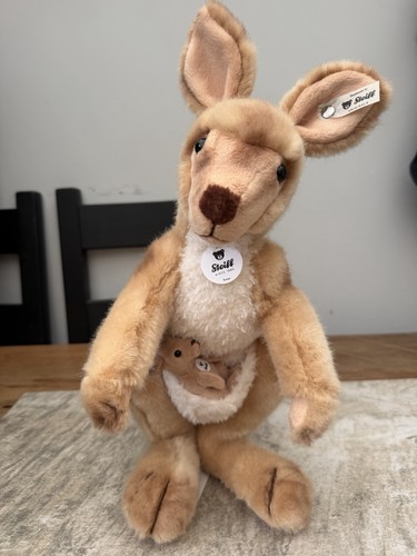 Kango kangaroo with baby pic - kango,