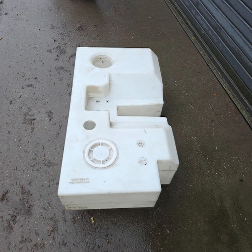 Rapido motorhome water tank