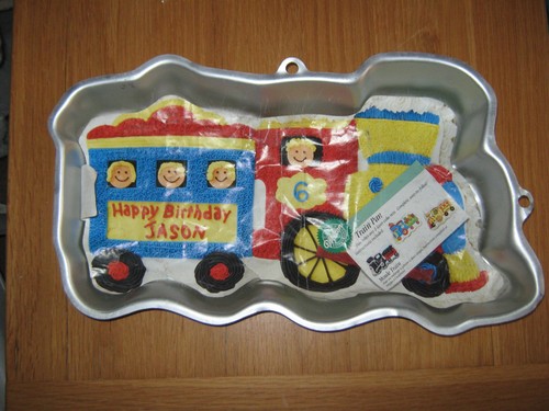 Wilton 2003 train cake - 2003,