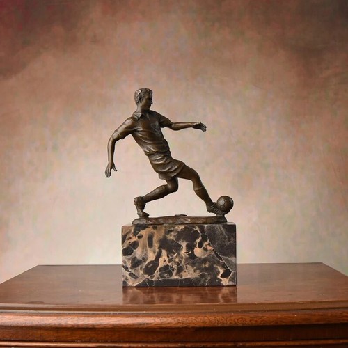 Football player statue soccer - statue,