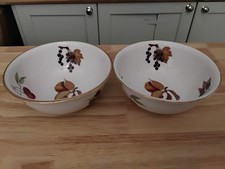 Royal Worcester Evesham Gold - Soup Bowl + 2 England 
