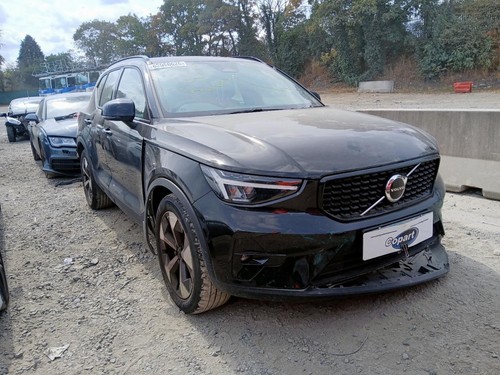 2025 volvo xc40 b4p plus - 2.0,