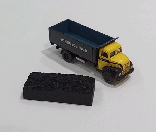 Base toys series 11 - base, d-11