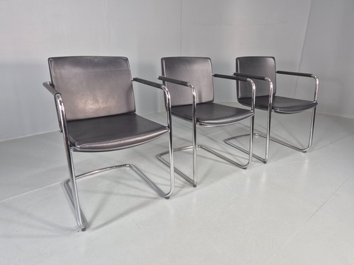 Vintage stacking chairs - 3,