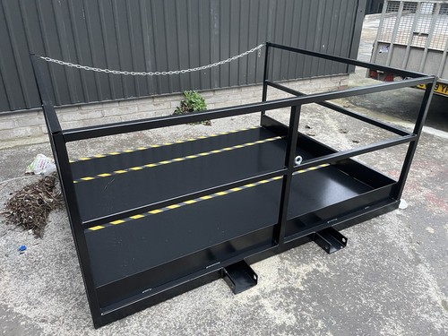 Shipping container ramp - container, dock