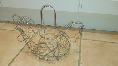 Wire chicken egg basket - wire,