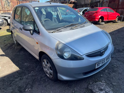 Honda jazz silver breaking - 1.2,