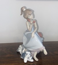 Vintage LLADRO Porcelain girl
