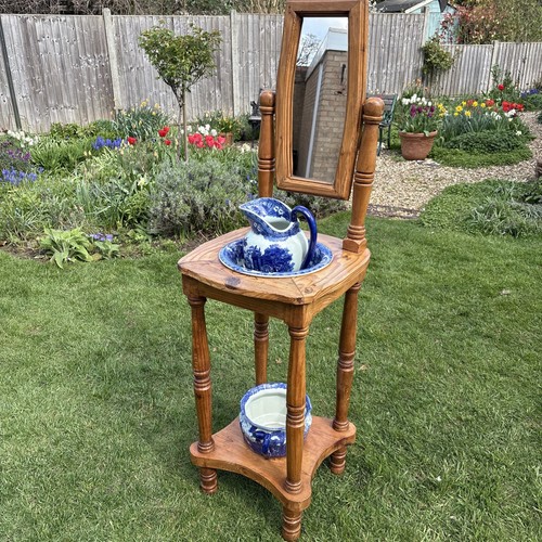 Rustic victorian pine - ,