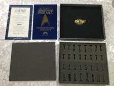 STAR TREK CHESS SET