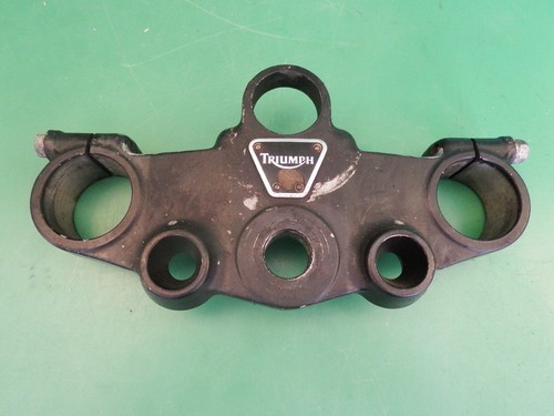 Triumph top yoke 885 - triumph,