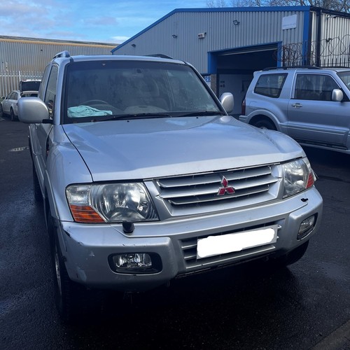 Mitsubishi pajero shogun v68w - mitsubishi,