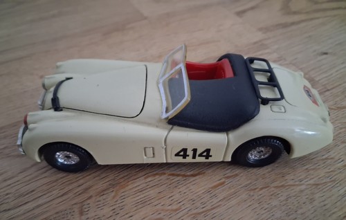 Corgi jaguar xk120 - corgi, car