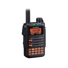 YAESU FT-70 DE DIGITAL C4FM  HANDHELD SYSTEM FUSION TRANSCEIVER  DROP IN CHARGER
