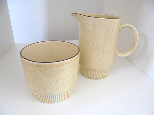 Poole pottery broadstone sugar - pottery,