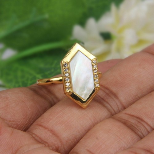 Mother pearl and zircon - of,