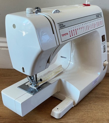 Toyota rs2000 7140 sewing - toyota,