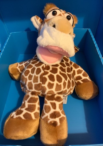 Living puppets giraffe - living,