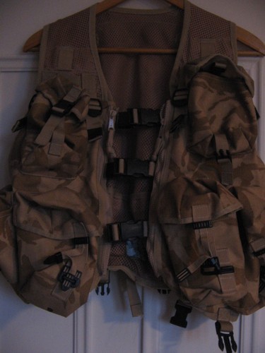 Dpm desert assault vest - -,