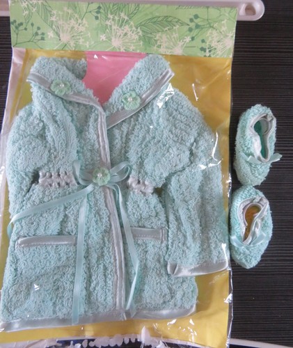Dressing gown and slippers for - dressing,