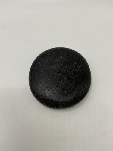 Smooth black basalt - black,