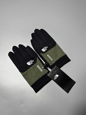 The North Face Gore-Tex Gloves Size: Large