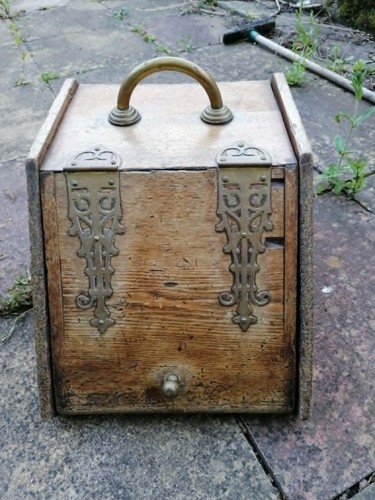 Antique oak wooden - wooden, coal