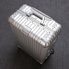 Aluminium REAL METAL Suitcase
