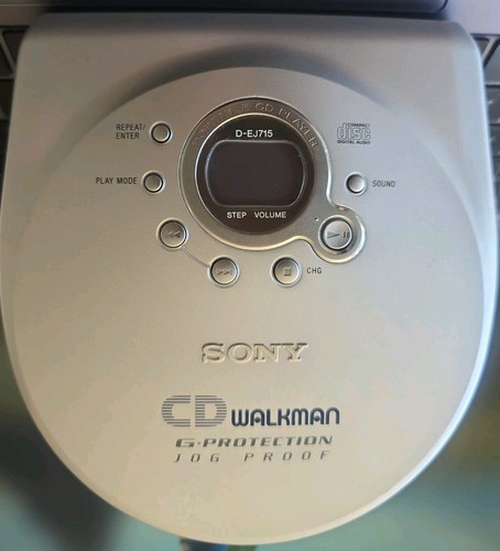 Mint sony walkman - walkman, cd