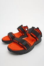 Zara Sporty sandals. Hook-&-loop strap across front. Chunky rubberised sole. 