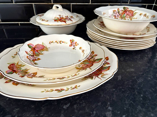 Royal doulton wilton d6226 - royal,