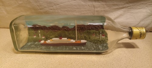 Vintage ship bottle - in,
