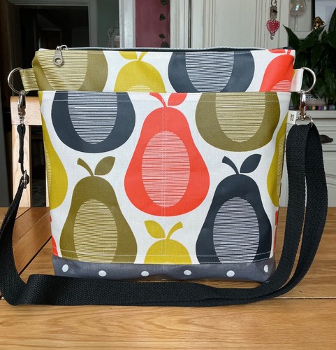 Zip top messenger bag new - bag, -new