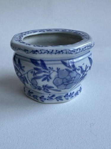 Vintage chinese blue white - vintage, &white