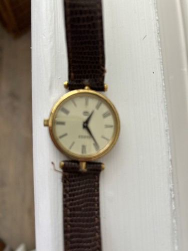 Gucci vintage ladies watch - gucci,