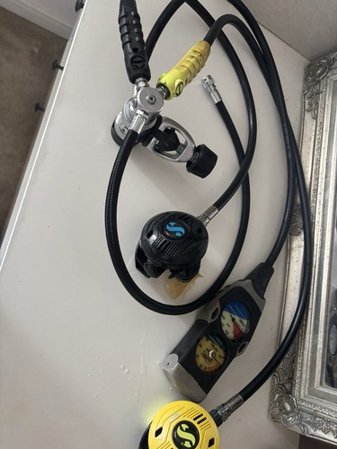 Scubapro mk18 regulator set - regulator,