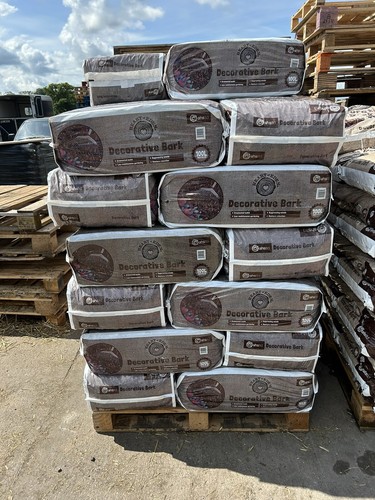 Garden landscape bark - landscape,