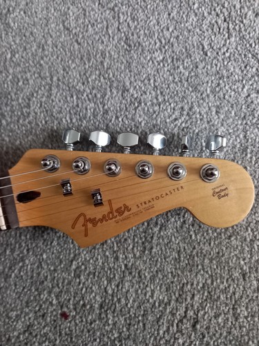 Fender squier stratocaster - squier,