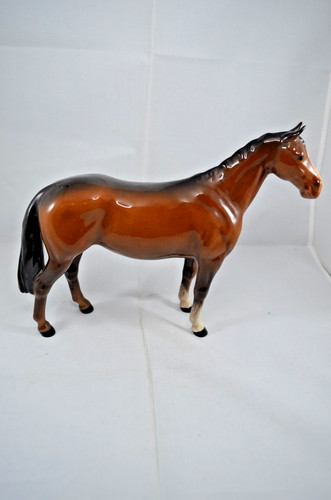 Beswick brown huntsman horse - beswick,