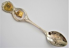 ST97) Vintage Las Vegas one arm bandit machine charm collectors souvenir spoon